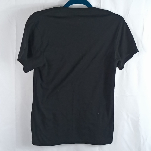 Women's short sleeve top size small - Picture 2 of 2